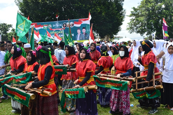 Penampilan Grup Tek Tek Dalam Rangka Hari Jadi Kemenag